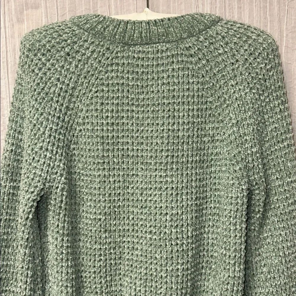 ALTAR’D STATE S Sage Green Chenille Waffle Knit Crew Crop Raglan Sweater - Picture 6 of 13